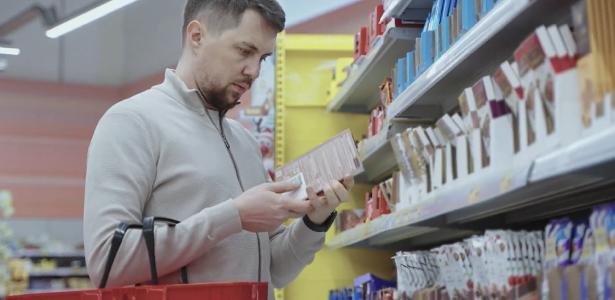 Campanha do Idec alerta sobre aviso de nutrientes nocivos em alimentos e bebidas