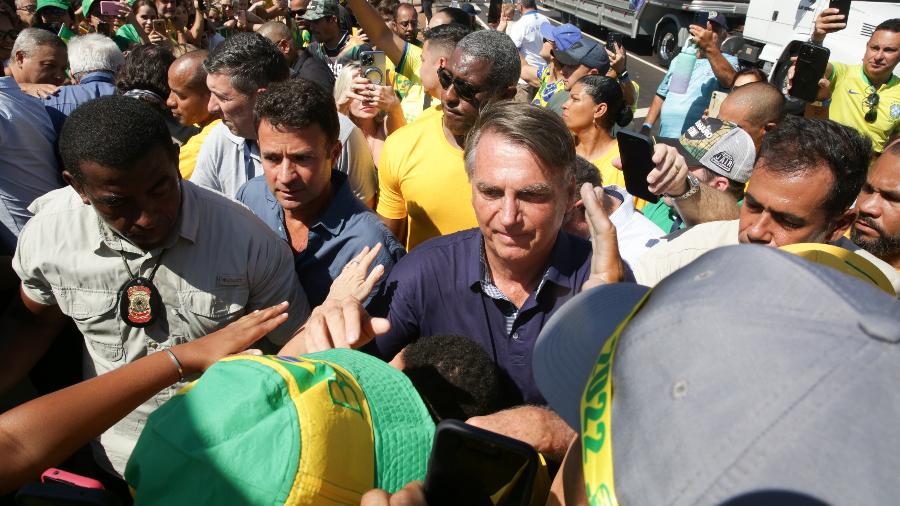 O ex presidente Jair Bolsonaro participa de evento politico em Ribeirão Preto - Joel Silva - 28.abr.2024 - Foto Arena / Estadão Conteúdo