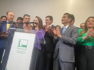 Hugo Motta ganha apoio do Podemos e reforça candidatura à chefia da Câmara