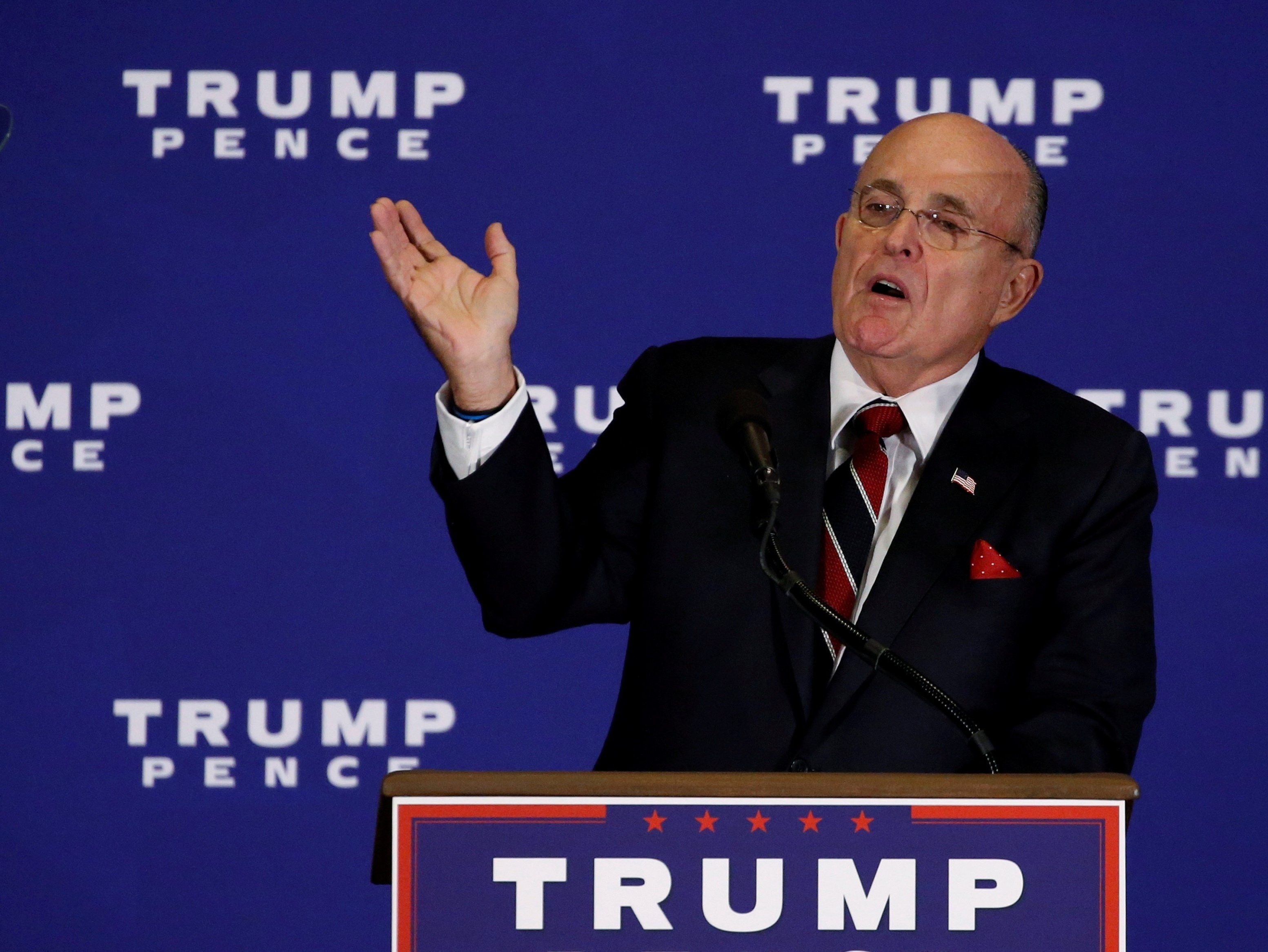Rudy Giuliani em Estado Crítico: Ex-prefeito de Nova York Hospitalizado