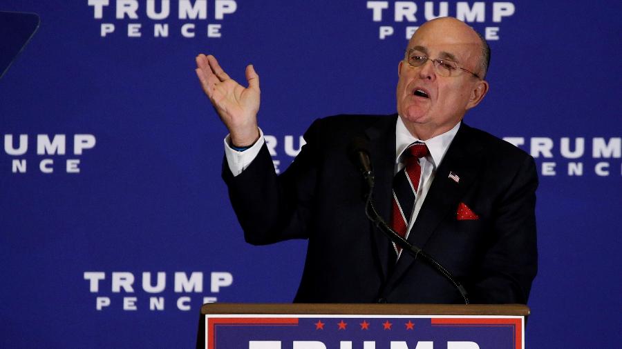 O ex-prefeito de Nova York, Rudy Giuliani, durante a campanha de Donald Trump para a presidência - Jonathan Ernst/Reuters