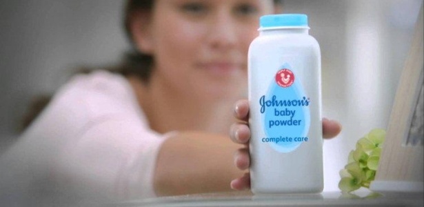 Por mais de 40 anos, a Johnson & Johnson teria escondido amianto em seus produtos