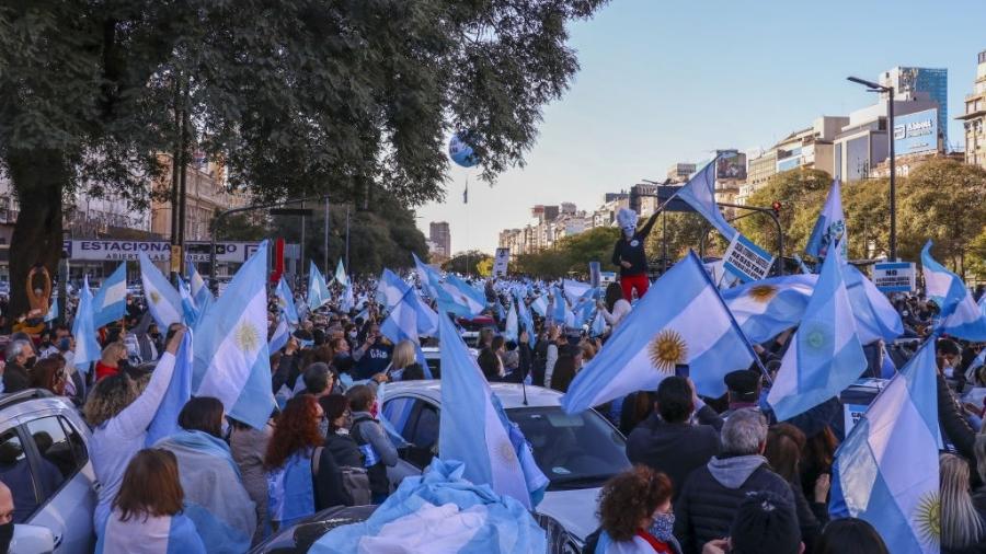 Em Buenos Aires, argentinos protestam contra reforma judicial do governo Alberto Fernández - Muhammed Emin Canik/Anadolu Agency via Getty Images