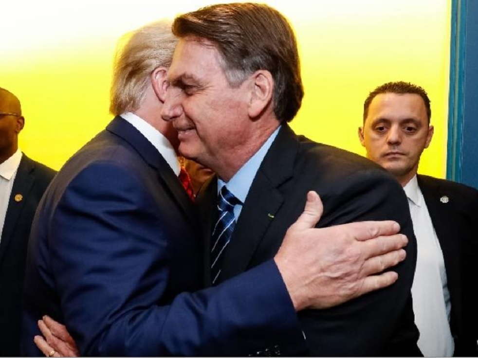 Condição de Bolsonaro para acatar resultado é síndrome de dono da bola