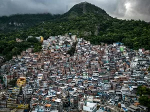 Moradia, Consumo e Direitos no Cotidiano das Favelas