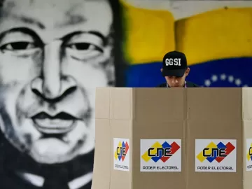 Eleição histórica na Venezuela: veja imagens da votação no país