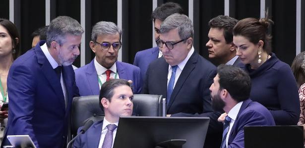 Josias: 'Consciência de Hugo Motta começa a doer após ter sido tostada'