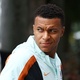 Mbapp&eacute; causa revolta por 'falta de profissionalismo' ap&oacute;s les&atilde;o, diz jornal