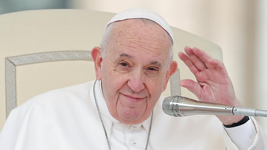 Papa Francisco se comunica com 4,3 milhões de seguidores no Twitter só em português - Remo Casilli/Reuters