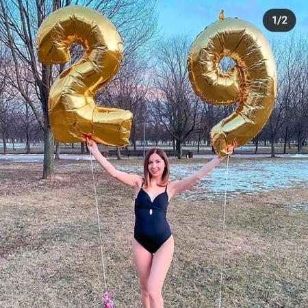 A blogueira russa Yekaterina Didenko postou foto para comemorar o aniversário de 29 anos - Reprodução/Acervo Pessoal/Yekaterina Didenko