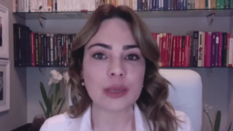 3 dez. 2021 - Rachel Sheherazade, jornalista, em entrevista ao UOL News, programa do Canal UOL - UOL