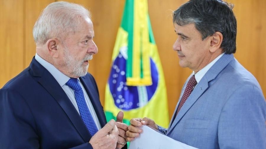 Lula e Wellington Dia, ministro do Desenvolvimento e Assistência Social, Família e Combate à Fome do Brasil - Ricardo Stuckert/Presidência da República