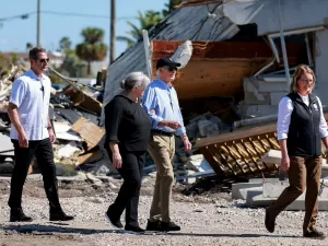 Biden visita e avalia danos do furacão Milton na Flórida 