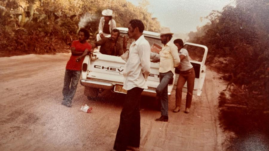 Imagem feita por visita parlamentar em 1983 mostra um trabalhador fugido da Fazenda Volkswagen dentro da caminhonete, após ser capturado por um dos ?gatos? Imagem feita por visita parlamentar em 1983 mostra um trabalhador fugido da Fazenda Volkswagen dentro da caminhonete, após ser capturado por um dos ?gatos?