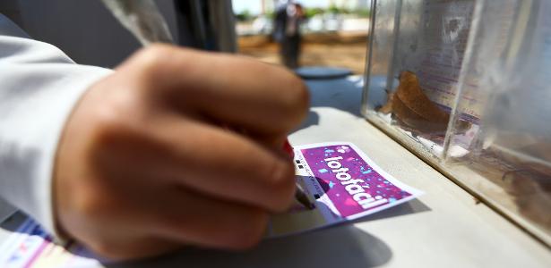 Lotofácil sorteia prêmio estimado de R$ 2 milhões; confira as dezenas