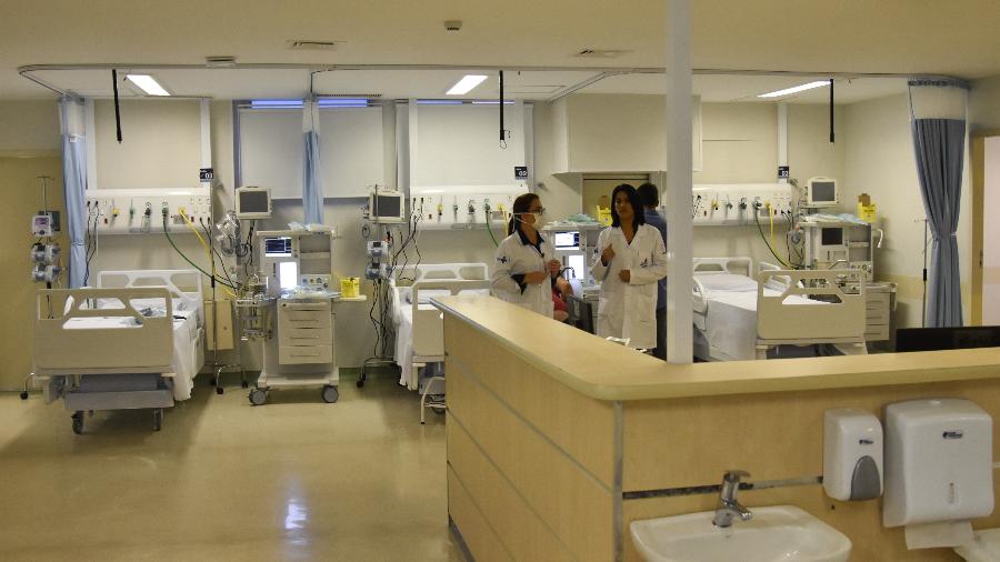  18.abr.2020 - Instalações dos novos leitos para paciente diagnosticados com o coronavírus no Hospital Municipal da Bela Vista, no centro de São Paulo - ROBERTO CASIMIRO/FOTOARENA/FOTOARENA/ESTADÃO CONTEÚDO
