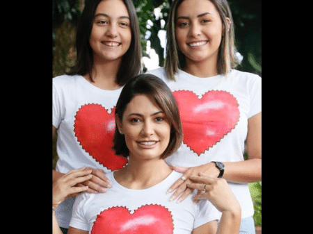 Foto: Michelle Bolsonaro é mãe de Laura, quinta filha de Jair