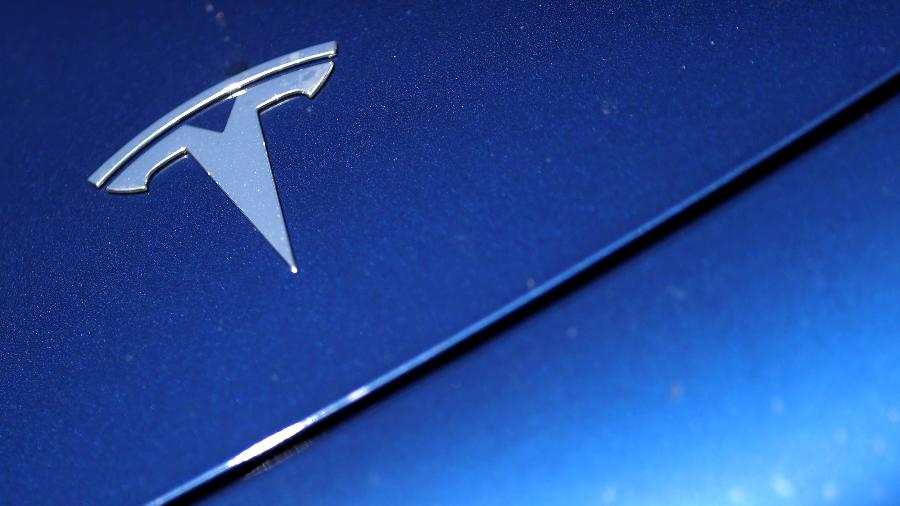 Logo da Tesla - Lucy Nicholson/Reuters