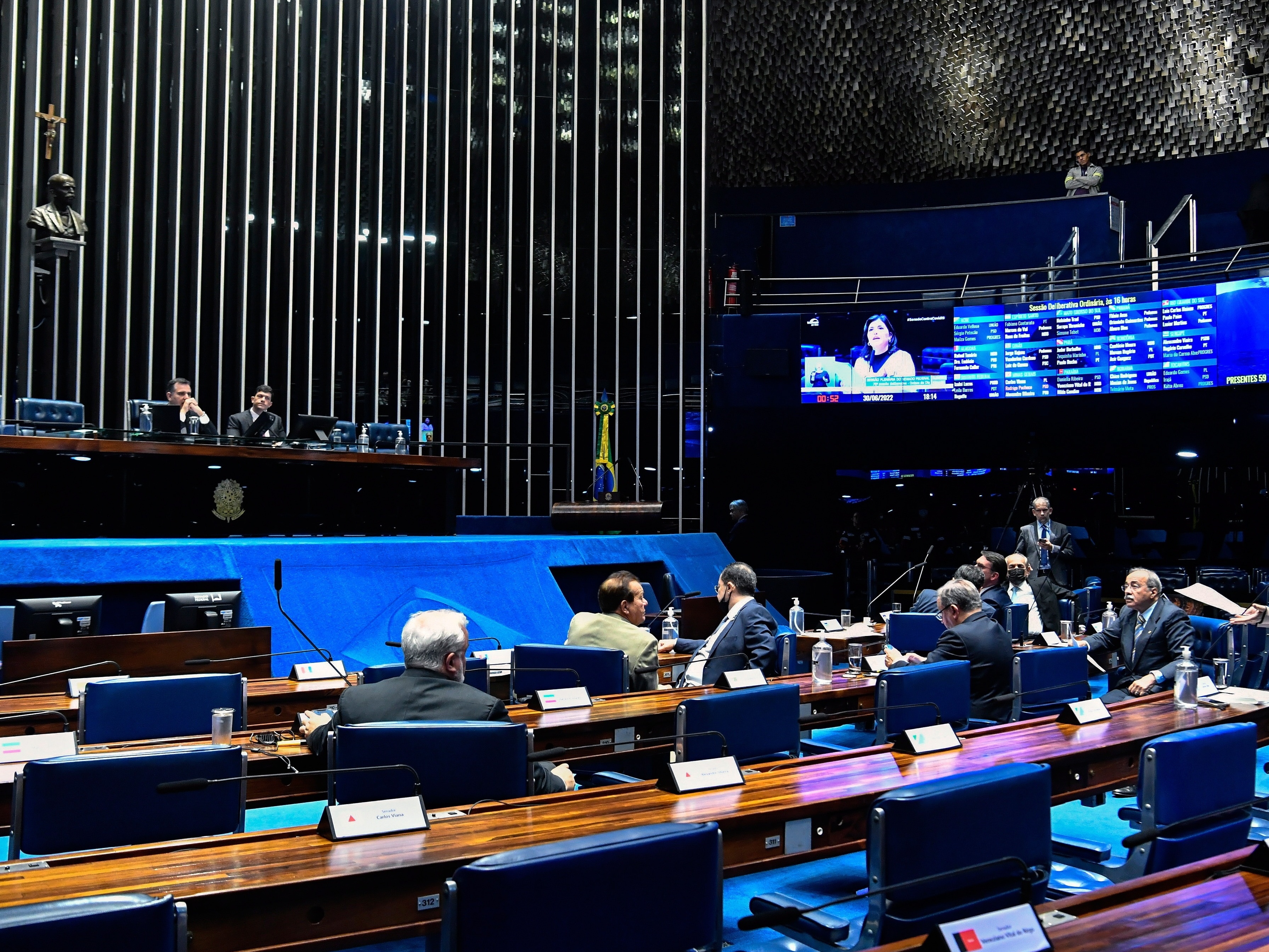 Senado presenteia comitê de Bolsonaro com o sepultamento da CPI do MEC