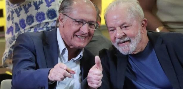 O ex-tucano Geraldo Alckmin, com seu agora companheiro de chapa, Lula: caso paradigmático de voto útil em 2018