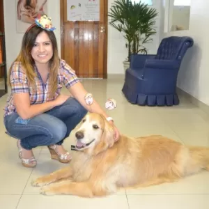 Após demissão, ela criou pet shop com ofurô, massagem e creche
