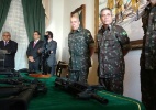 Interventores fazem licitações para comprar 11 mil armas e 1.350 veículos para polícias do Rio - Luis Kawaguti/UOL