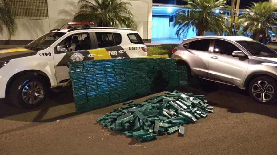 PM desconfiou de carro durante patrulhamento e apreendeu carga de 479,1 kg - Polícia Militar/Divulgação
