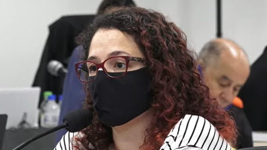 Ex-funcionária da Kiss Kátia Giane Pacheco foi a primeira a depor em júri em Porto Alegre - Reprodução/TJ-RS