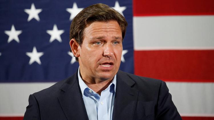 Nov 7.2022 - Florida Governor Ron DeSantis speaks at a rally ahead of the midterm elections in Hialeah, Florida, USA.  - REUTERS/Marco Bello - REUTERS/Marco Bello