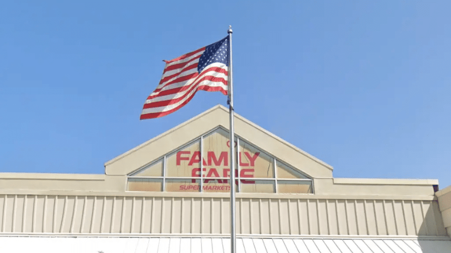 Placa de supermercado da rede Family Fare