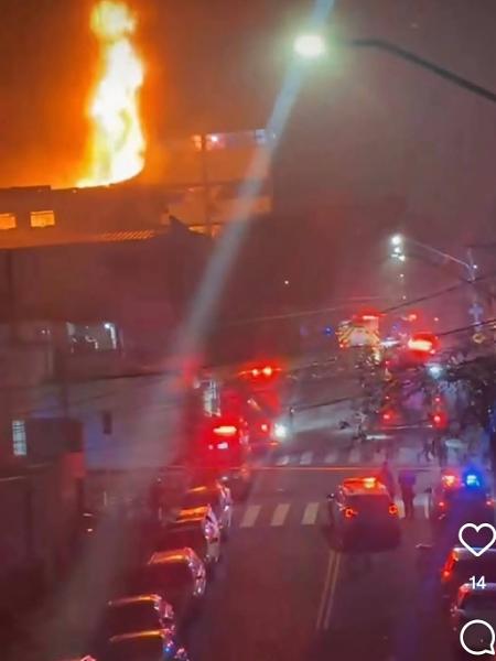 Incêndio atingiu fábrica no Jabaquara, zona sul de São Paulo Incêndio atingiu fábrica no Jabaquara, zona sul de São Paulo