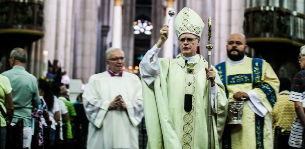 27.mar.2016 - O cardeal Dom Odilo Pedro Scherer preside celebração eucarística na Catedral da Sé - Dario Oliveira/ Código 19/ Estadão Conteúdo