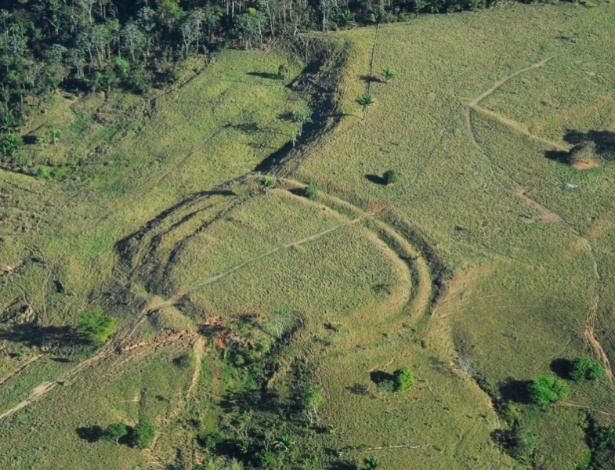 Desenho feito por povo indígena há mais de 2.000 anos no Estado do Acre - Jenny Watling