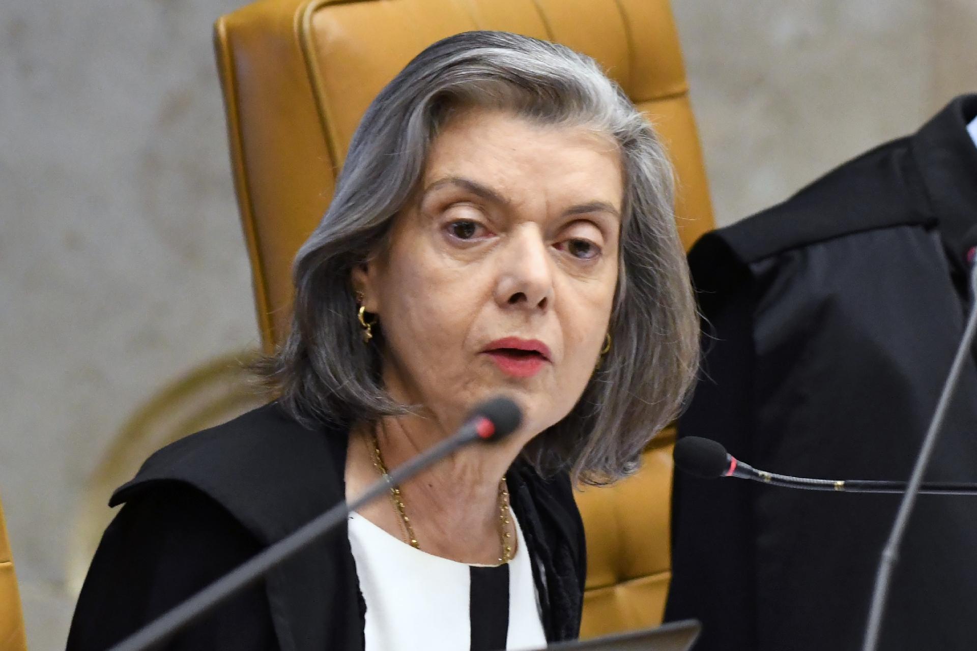 Cármen Lúcia determina sigilo em dossiê enviado pelo Ministério da Justiça
