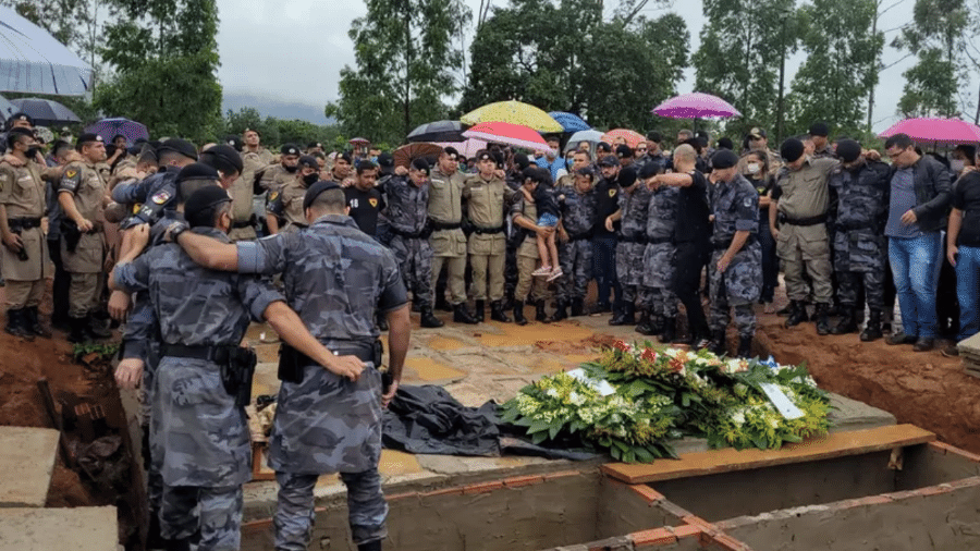 Enterro do 2º sargento da Polícia Militar Anamon Rodrigues de Sousa, no Tocantins - Reprodução