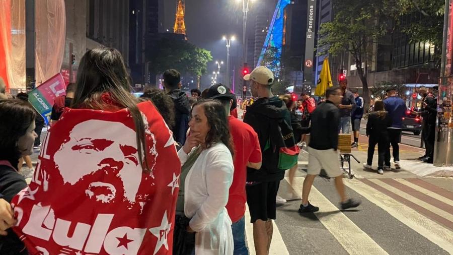 Apoiadores de Lula se reúnem na avenida Paulista - Herculano Barreto Filho/UOL