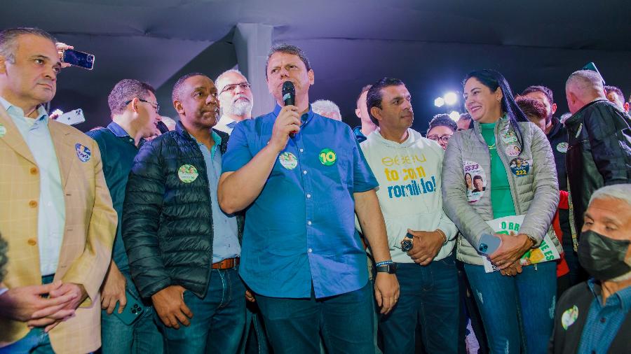 Tarcísio de Freitas fechou apoio com o PP e espera adesão de prefeitos do PSDB - Júlia Bandeira