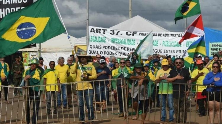 Acampamento golpista à frente do QG do Exército, em Brasília Acampamento golpista à frente do QG do Exército, em Brasília