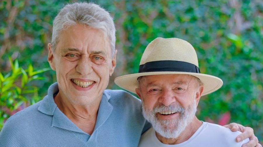 Presidente Lula recebe o artista Chico Buarque em sua casa em São Paulo - Ricardo Stuckert - 17.dez.2024/PR