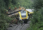 Trem descarrila e deixa três mortos na Alemanha