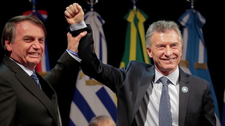 Arquivo - Os presidentes Jair Bolsonaro, do Brasil, e Mauricio Macri, da Argentina, durante a cúpula do Mercosul - Reuters