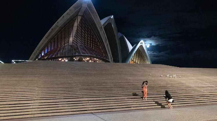 Um Porto de Sydney vazio celebrou a chegada de 2021 na Austrália - Brook Mitchell/Getty Images - Brook Mitchell/Getty Images