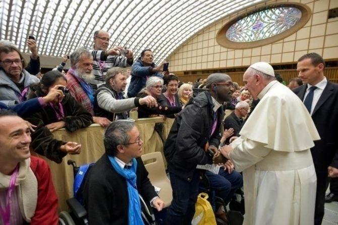 Homem suspeito de matar padre francês já se encontrou com o papa Francisco