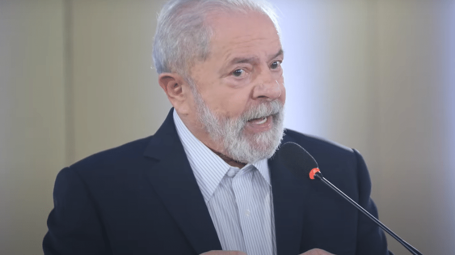 19.jan.2022 - O ex-presidente Lula (PT) deu entrevista coletiva aos portais de notícia independentes que o apoiam - Reprodução / YouTube Lula