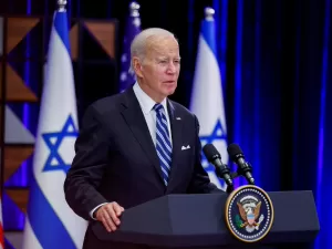 Biden reduz apoio a Israel para conter dano eleitoral e crise reputacional 