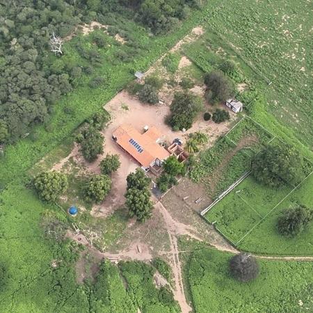 Foto aérea mostra fazenda ligada à organização criminosa de tráfico de entorpecentes na Bahia