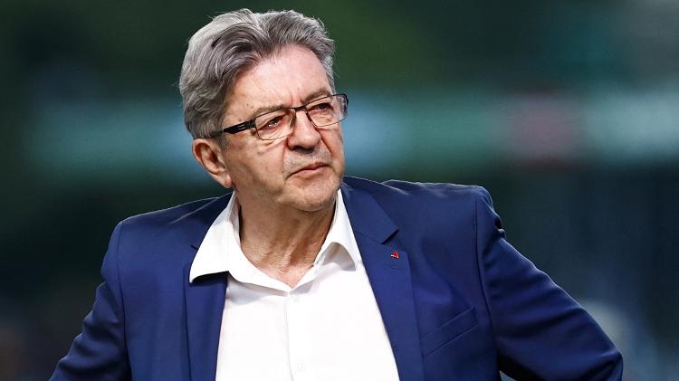 Líder da França Insubmissa, Jean-Luc Mélenchon foi pintado como 'extremo equivalente' a Marine Le Pen