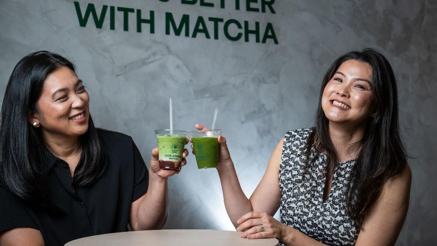 Fabiana Ikawa (à esq.) e Débora Taira são sócias fundadoras do Matcha Minka