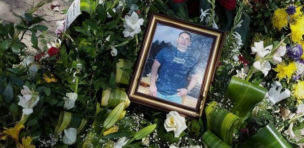 Enterro de José Misael Navas, em El Salvador - Nelson Rauda/BBC