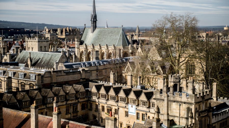 5.mar.2014 - O campus da Universidade de Oxford visto da igreja St. Mary the Virgin, em Oxford, na Inglaterra - Andrew Testa/The New York Times